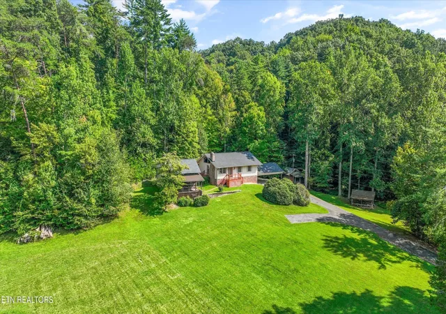 Photo 1 of Single family home for sale at 745 Blockhouse Valley Rd, Clinton, TN 37716 | MLS# 3597007 | Listing updated on 2026-09-28