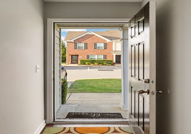 Photo 4 of Single family home for sale at 4316 Aurora Cir, Murfreesboro, TN 37127 | MLS# 3598673 | Listing updated on 2026-09-24