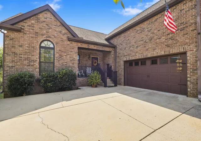 Photo 2 of Single family home for sale at 405 Tom Link Rd, Cottontown, TN 37048 | MLS# 3593579 | Listing updated on 2026-10-01