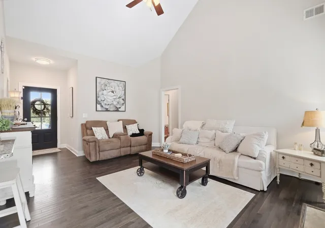 Photo 4 of Single family home for sale at 405 Tom Link Rd, Cottontown, TN 37048 | MLS# 3593579 | Listing updated on 2026-10-01
