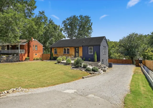 Photo 1 of Single family home for sale at 2543 Woodberry Dr, Nashville, TN 37214 | MLS# 3593746 | Listing updated on 2026-09-18