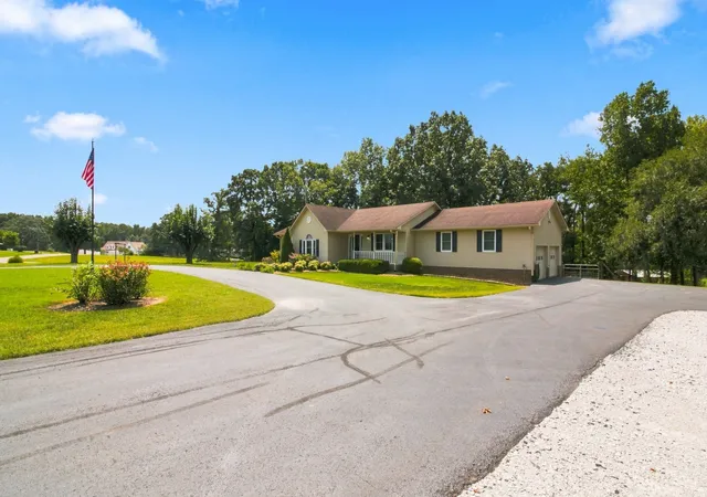 Photo 3 of Single family home for sale at 3515 County Home Rd, Paris, TN 38242 | MLS# 3593676 | Listing updated on 2026-09-24