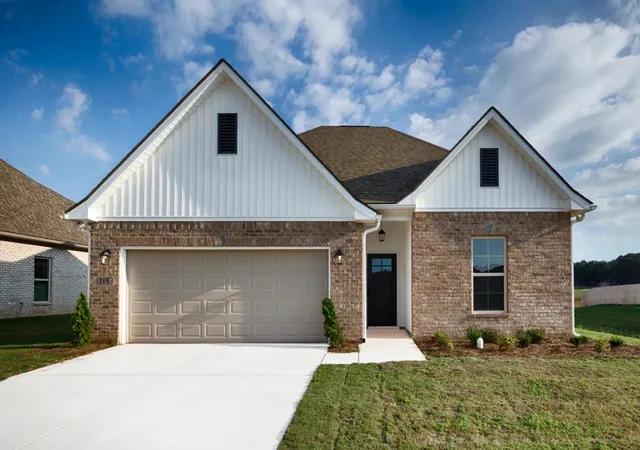 Photo 1 of Single family home for sale at 929 Twin Lakes Rd, Portland, TN 37148 | MLS# 3599420 | Listing updated on 2026-09-30