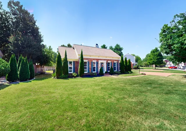 Single family home for sale at 1305 Kinnard Dr, Franklin, TN 37064 | MLS# 3594475