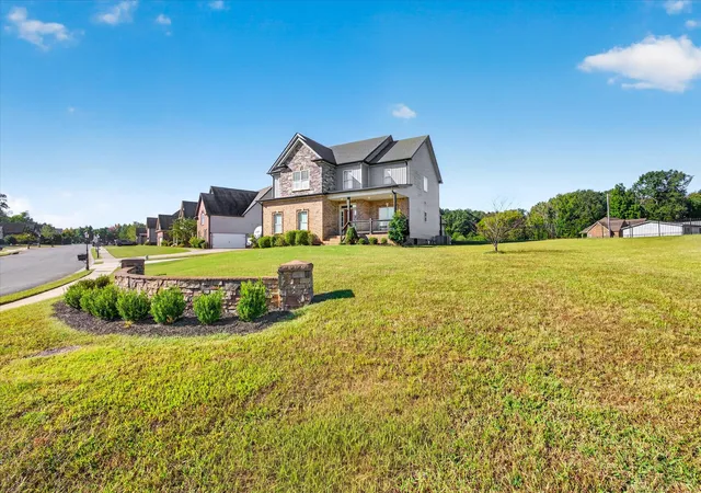 Photo 2 of Single family home for sale at 1000 Promenade Dr, Adams, TN 37010 | MLS# 3612600 | Listing updated on 2026-10-09