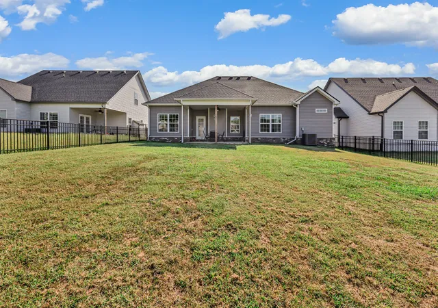 Photo 3 of Single family home for sale at 510 Shutes Folley Ln, Clarksville, TN 37042 | MLS# 3596219 | Listing updated on 2026-09-19