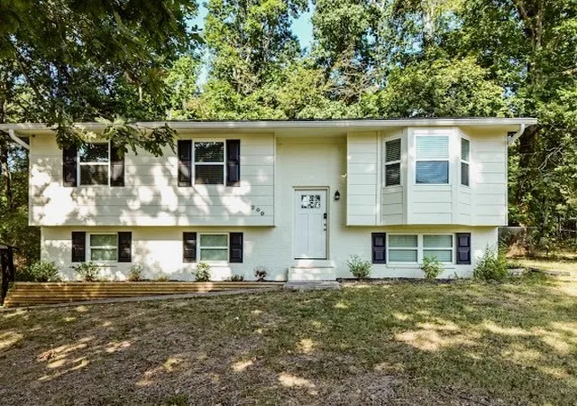 Photo 1 of Single family home for sale at 200 Starlet Cir Ne, Cleveland, TN 37323 | MLS# 3594533 | Listing updated on 2026-09-21