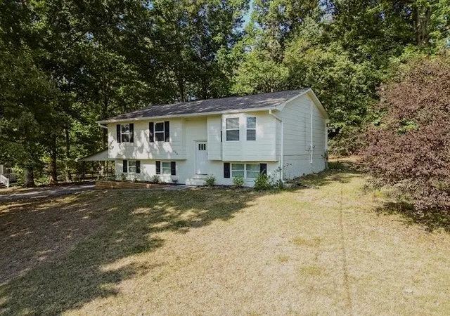 Photo 3 of Single family home for sale at 200 Starlet Cir NE, Cleveland, TN 37323 | MLS# 3594533 | Listing updated on 2026-09-21