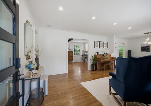 Photo 3 of Single family home for sale at 5437 Hill Rd Cir, Nashville, TN 37220 | MLS# 3593287 | Listing updated on 2026-09-19