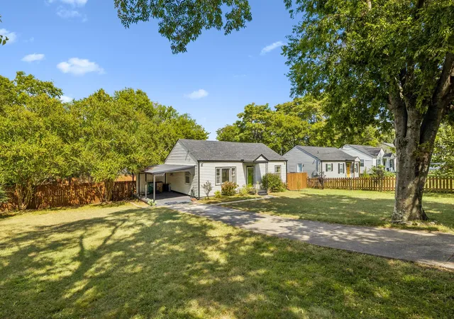 Photo 2 of Single family home for sale at 637 Carmel Ave, Madison, TN 37115 | MLS# 3593764 | Listing updated on 2026-10-08
