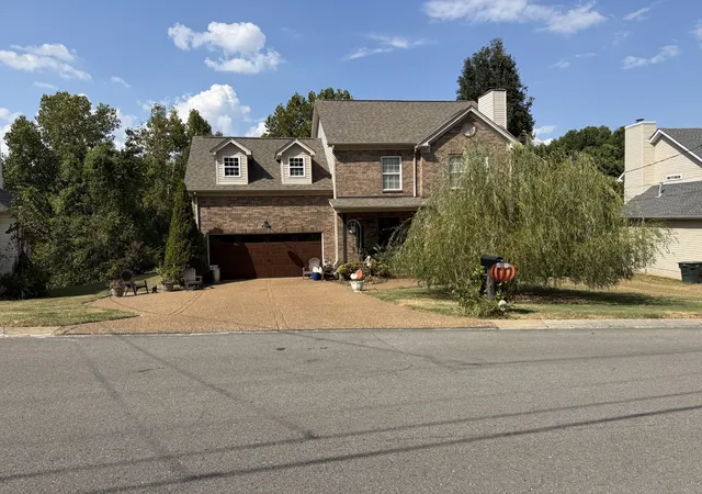 Photo 2 of Single family home for sale at 422 Brownstone St, Old Hickory, TN 37138 | MLS# 3596147 | Listing updated on 2026-09-23