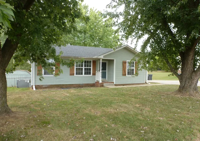 Photo 1 of Single family home for sale at 672 Artic Ave, Oak Grove, KY 42262 | MLS# 3593594 | Listing updated on 2026-09-29