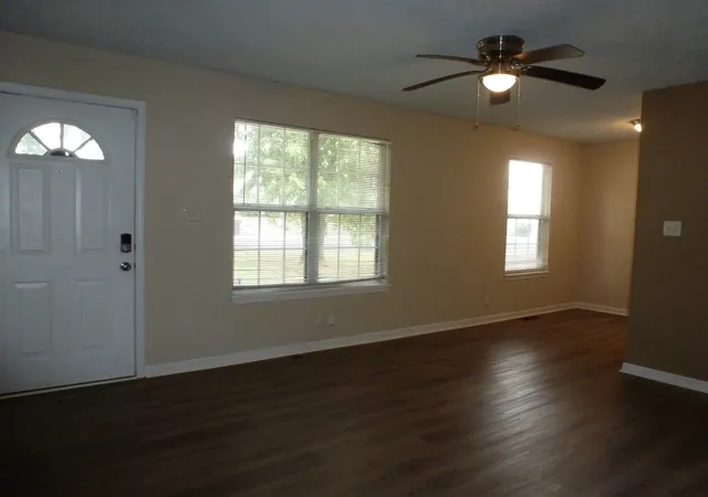 Photo 2 of Single family home for sale at 672 Artic Ave, Oak Grove, KY 42262 | MLS# 3593594 | Listing updated on 2026-09-29