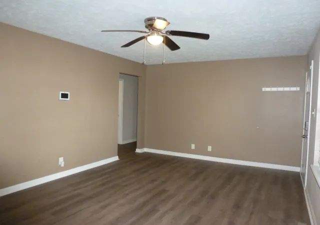 Photo 3 of Single family home for sale at 672 Artic Ave, Oak Grove, KY 42262 | MLS# 3593594 | Listing updated on 2026-09-29
