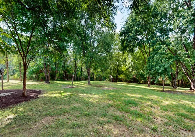 Photo 3 of Single family home for sale at 1395 Charleston Ln, Columbia, TN 38401 | MLS# 3594677 | Listing updated on 2026-10-04
