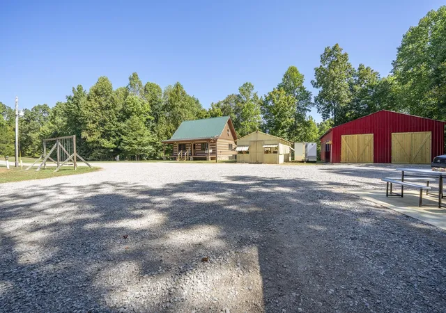 Photo 4 of Single family home for sale at 358 Combs Cemetery Rd, Adamsville, TN 38310 | MLS# 3593336 | Listing updated on 2026-10-08