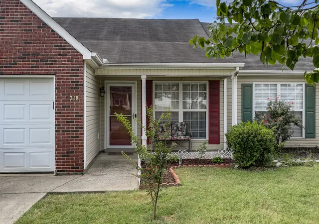 Photo 3 of Single family home for sale at 718 Dellwood Dr, Smyrna, TN 37167 | MLS# 3593543 | Listing updated on 2026-10-06