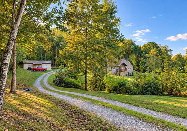 Photo 2 of Single family home for sale at 1211 Collins Rd, Vanleer, TN 37181 | MLS# 3593528 | Listing updated on 2026-09-17