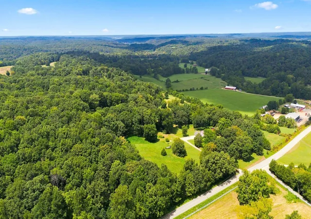Photo 3 of Single family home for sale at 3065 Clydeton Rd, Waverly, TN 37185 | MLS# 3596197 | Listing updated on 2026-09-19