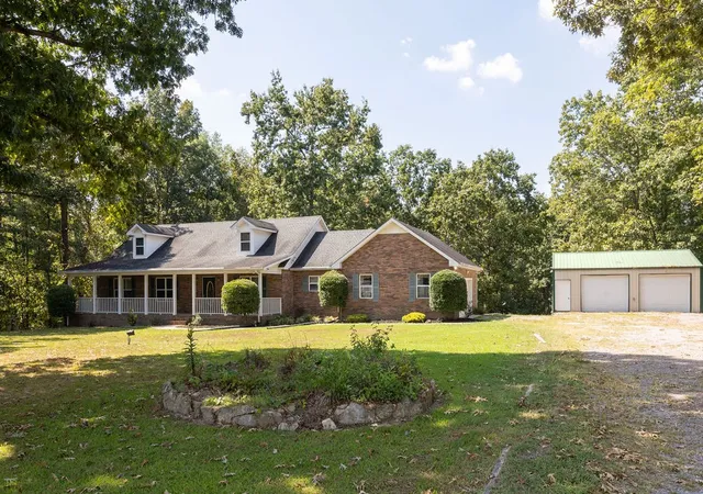 Photo 3 of Single family home for sale at 443 Pea Ridge Rd, Westmoreland, TN 37186 | MLS# 3594554 | Listing updated on 2026-10-07
