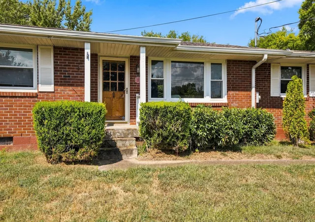 Photo 2 of Single family home for sale at 306 Wauford Dr, Nashville, TN 37211 | MLS# 3594176 | Listing updated on 2026-09-18