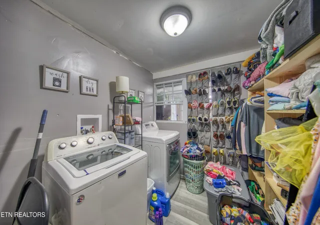 Photo 25 of Single family home for sale at 111 Raymond Bingham Rd, Oakdale, TN 37829 | MLS# 3593562 | Listing updated on 2026-10-07
