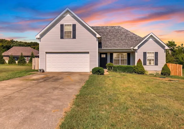 Single family home for sale at 1220 Crescent Ridge Dr, Murfreesboro, TN 37128 | MLS# 3597475