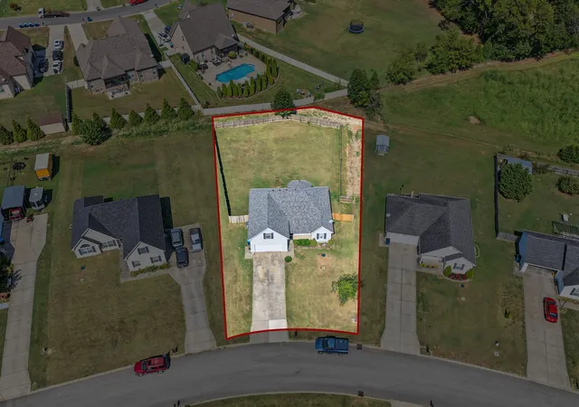 Photo 1 of Single family home for sale at 1220 Crescent Ridge Dr, Murfreesboro, TN 37128 | MLS# 3597475 | Listing updated on 2026-09-22