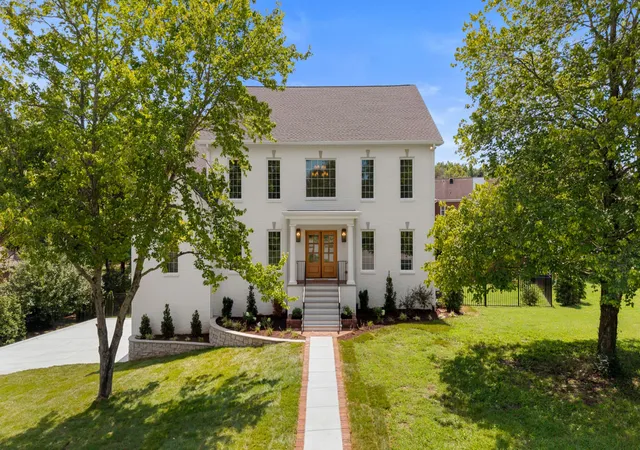 Photo 3 of Single family home for sale at 901 Bridgewater Ct, Nashville, TN 37221 | MLS# 3594163 | Listing updated on 2026-09-20