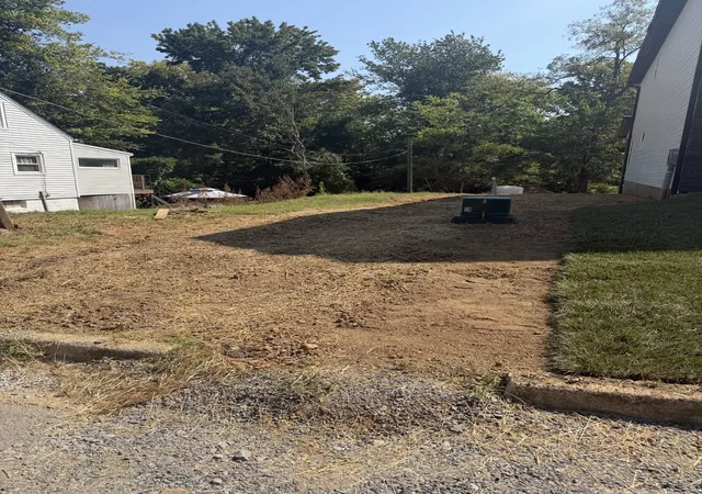 Photo 2 of Land for sale at 809 Gracey Ave, Clarksville, TN 37040 | MLS# 3596008 | Listing updated on 2026-10-01