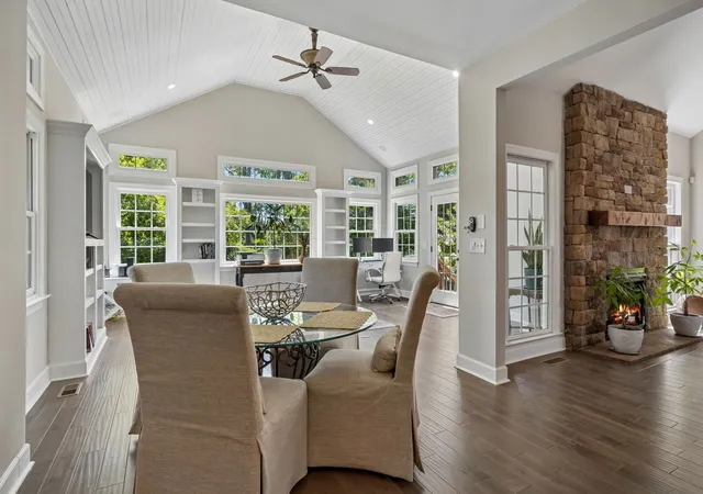 Photo 2 of Single family home for sale at 425 Caledonian Ct, Nashville, TN 37211 | MLS# 3593589 | Listing updated on 2026-09-18