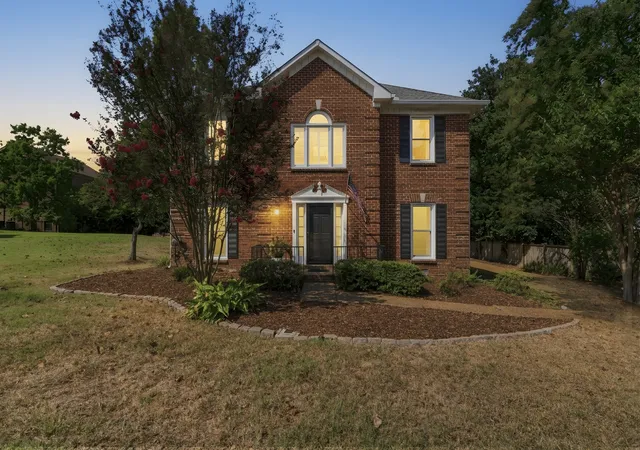 Single family home for sale at 7305 River Park Dr, Nashville, TN 37221 | MLS# 3594193
