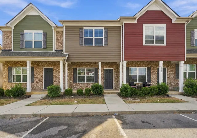 Photo 2 of Townhouse for sale at 1063 Bradburn Village Dr, Antioch, TN 37013 | MLS# 3594128 | Listing updated on 2026-09-23