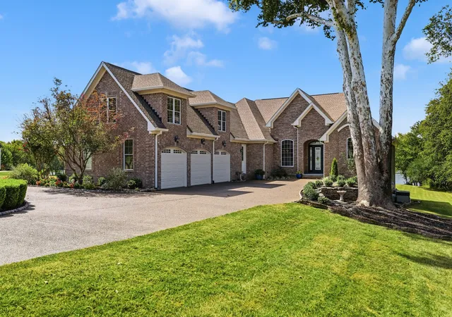 Photo 3 of Single family home for sale at 1020 Shimmering Way, Gallatin, TN 37066 | MLS# 3612021 | Listing updated on 2026-10-06