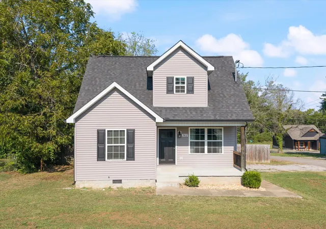 Photo 2 of Single family home for sale at 302 Hardison Ave, Lewisburg, TN 37091 | MLS# 3593713 | Listing updated on 2026-09-18