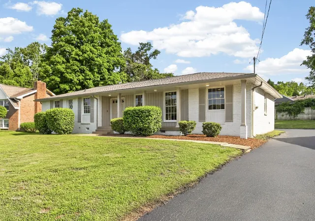 Photo 3 of Single family home for sale at 644 Topeka Dr, Hermitage, TN 37076 | MLS# 3598172 | Listing updated on 2026-10-04