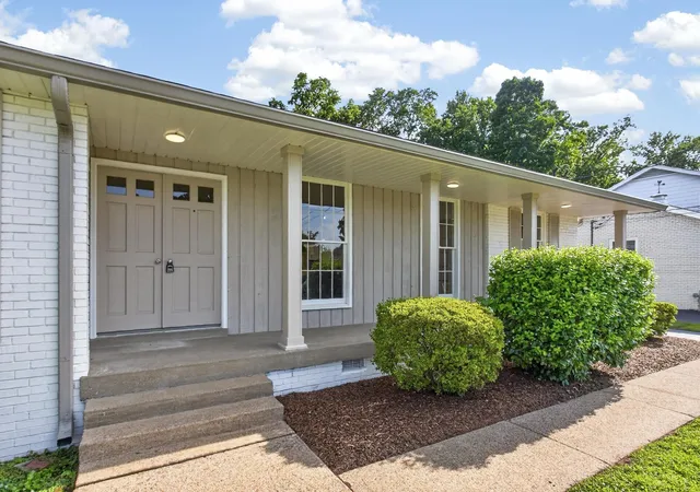 Photo 3 of Single family home for sale at 644 Topeka Dr, Hermitage, TN 37076 | MLS# 3598172 | Listing updated on 2026-10-04