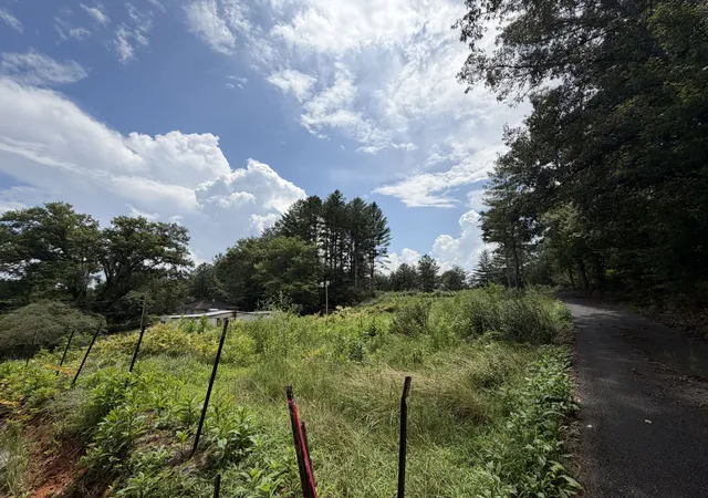 Photo 3 of Single family home for sale at 165 Barkers Cir, Copperhill, TN 37317 | MLS# 3593706 | Listing updated on 2026-10-09