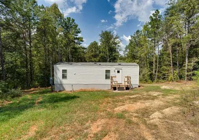 Photo 1 of Manufactured home for sale at 169 Volunteer Ln, Old Fort, TN 37362 | MLS# 3593695 | Listing updated on 2026-09-24