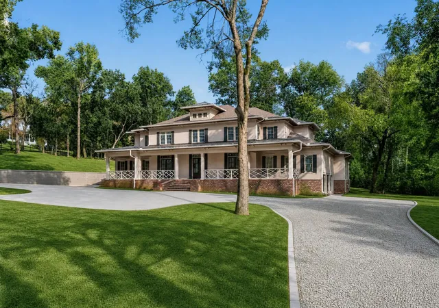 Photo 1 of Mansion for sale at 6001 Dunham Springs Rd, Nashville, TN 37205 | MLS# 3597532 | Listing updated on 2026-10-07