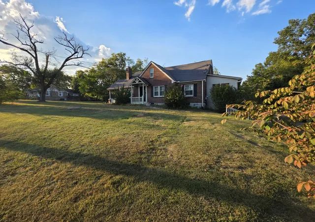 Photo 1 of Single family home for sale at 322 E Campbell Rd, Madison, TN 37115 | MLS# 3596390 | Listing updated on 2026-09-21