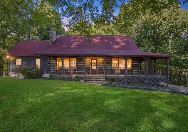 Single family home for sale at 3933 Edd Ross Rd, Cedar Hill, TN 37032 | MLS# 3598830