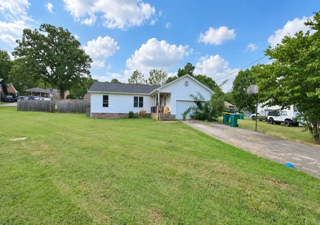 Single family home for sale at 430 Liberty Ave, Lewisburg, TN 37091 | MLS# 3596573