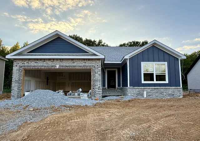 Photo 1 of Single family home for sale at 376 Hereford Farms, Clarksville, TN 37043 | MLS# 3593801 | Listing updated on 2026-09-25