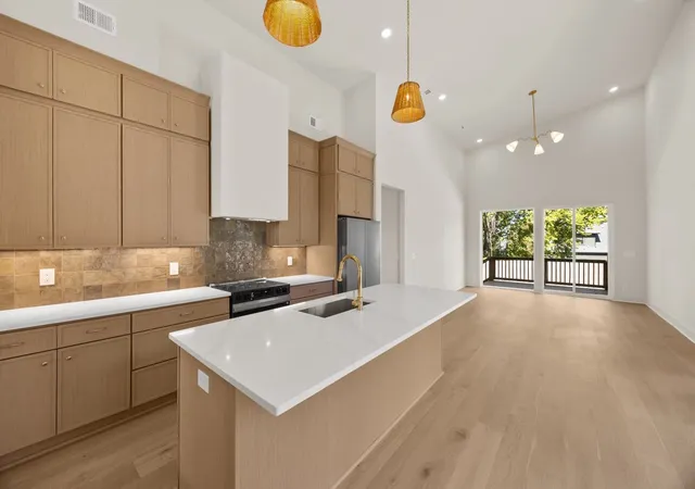 Photo 3 of Single family home for sale at 1125b Leland Ave, Nashville, TN 37216 | MLS# 3593797 | Listing updated on 2026-10-23