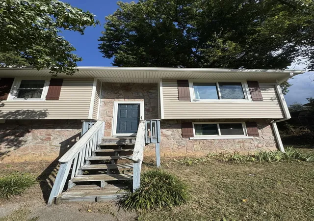 Photo 3 of Single family home for sale at 6326 Celtic Dr, Chattanooga, TN 37416 | MLS# 3599481 | Listing updated on 2026-09-25