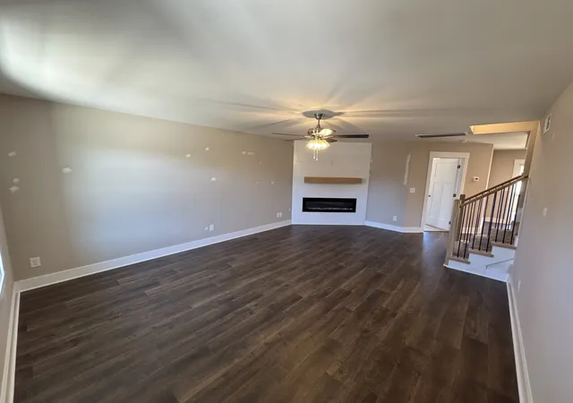 Photo 2 of Single family home for sale at 253 Ardell Dr, Clarksville, TN 37040 | MLS# 3593846 | Listing updated on 2026-10-06
