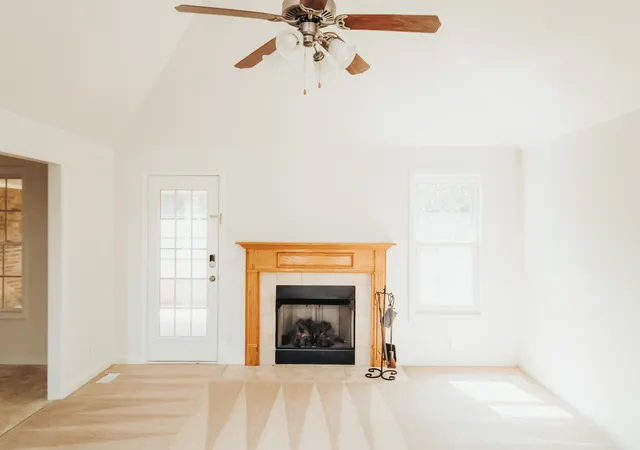 Photo 4 of Single family home for sale at 878 Countrywood Dr, Adams, TN 37010 | MLS# 3593964 | Listing updated on 2026-09-19