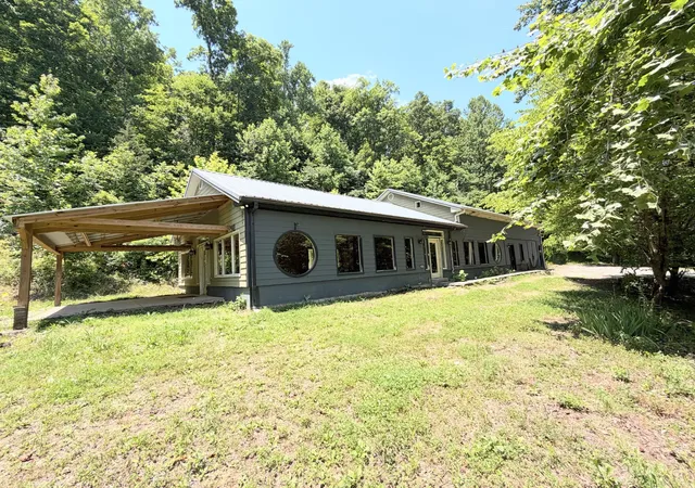 Photo 1 of Single family home for sale at 4033 New Hwy 96 W, Franklin, TN 37064 | MLS# 3594244 | Listing updated on 2026-09-19