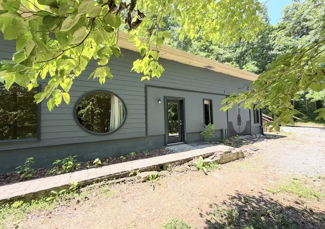 Photo 4 of Single family home for sale at 4033 New Hwy 96 W, Franklin, TN 37064 | MLS# 3594244 | Listing updated on 2026-09-19
